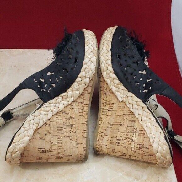 Db Dk Fashions Heels Black Flower Wedges - Size 7.5 - Picture 5 of 8